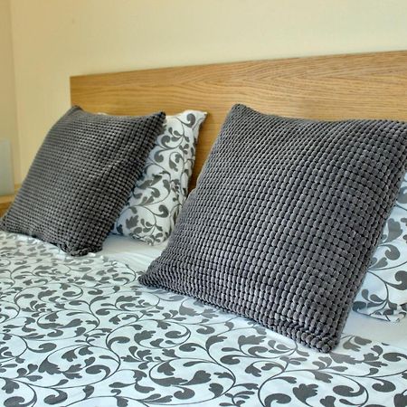 Beautiful Ocean View Apartment 포리스 데 아보나 외부 사진